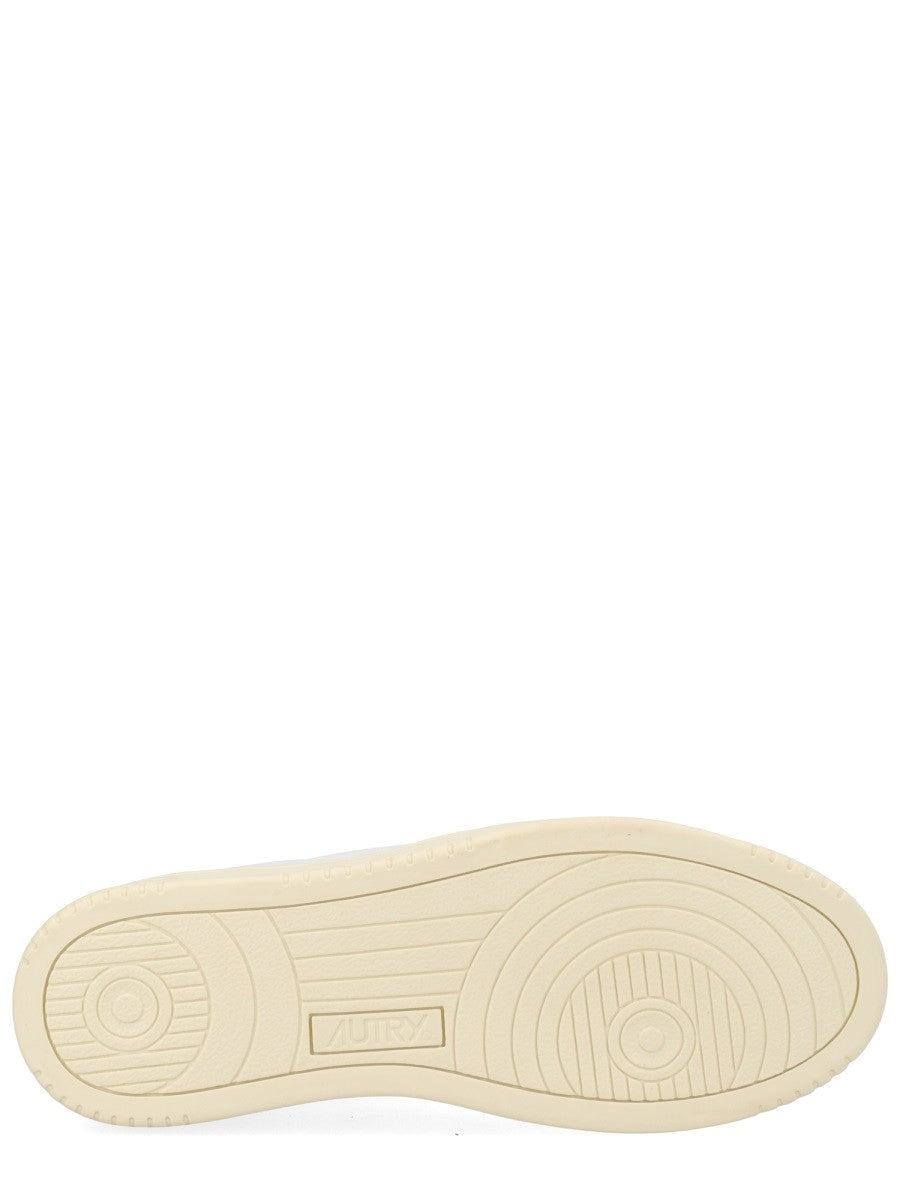 "MEDALIST LOW" SNEAKER 6