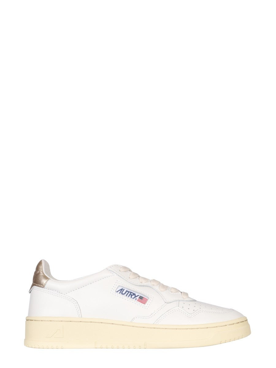 "MEDALIST LOW" SNEAKER