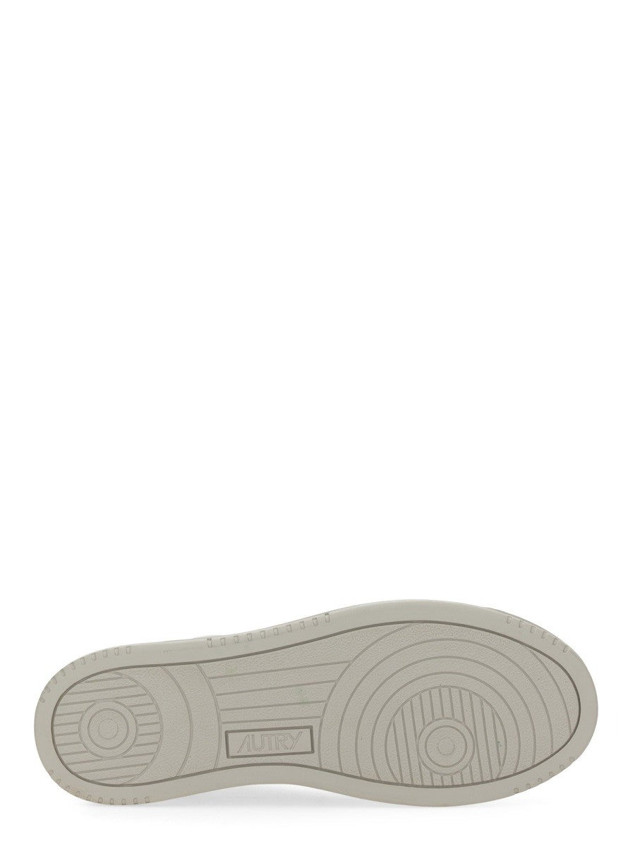 "MEDALIST LOW" SNEAKER 5