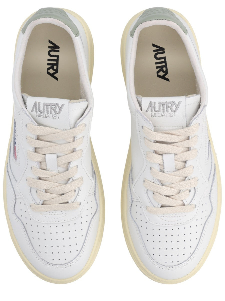 "MEDALIST LOW" SNEAKER 6