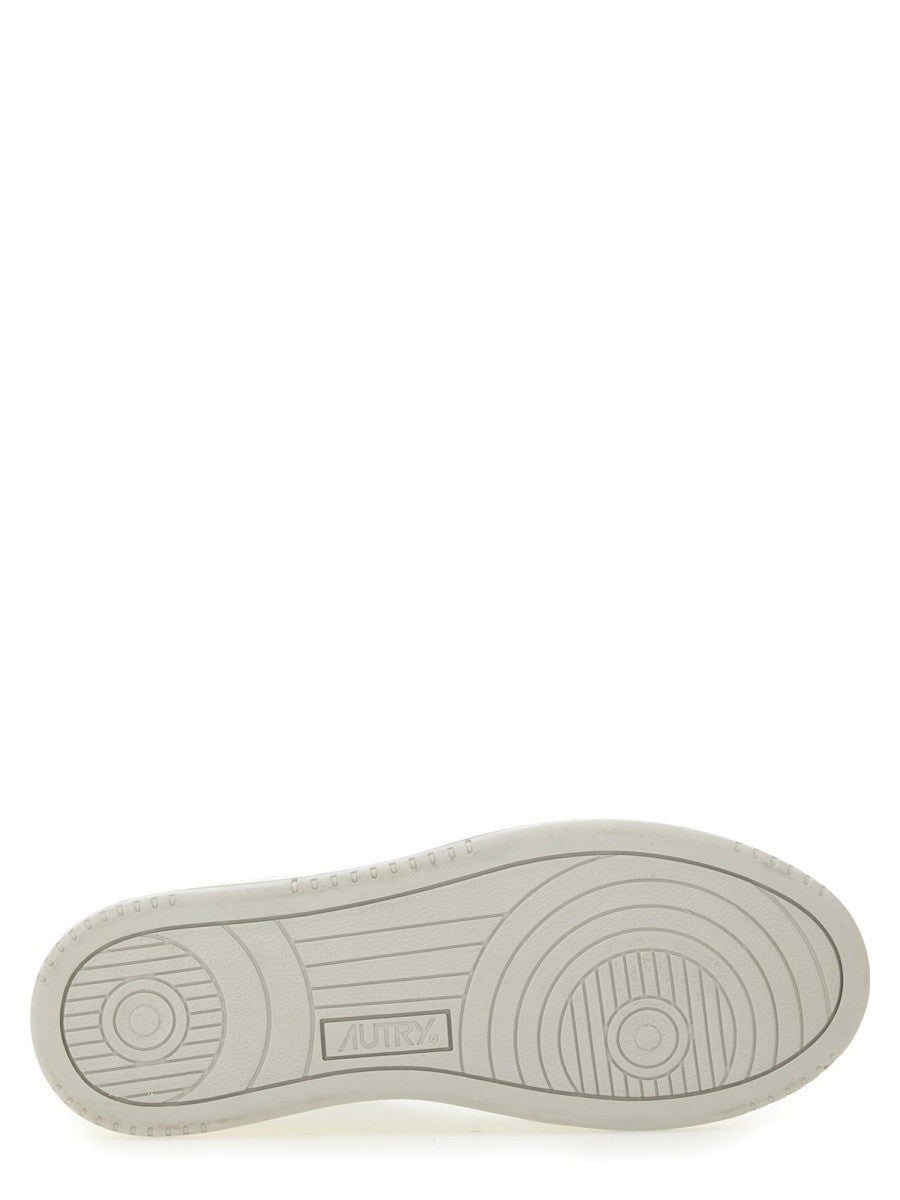 "MEDALIST LOW" SNEAKER 5