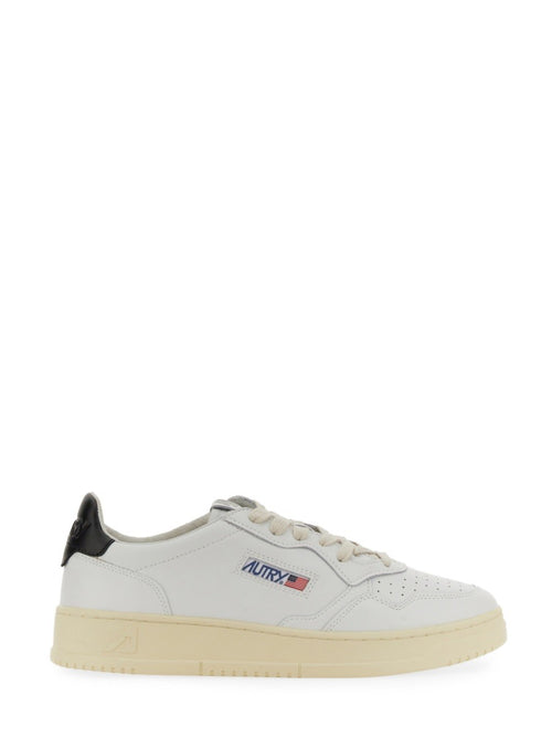 SNEAKER "MEDALIST LOW"