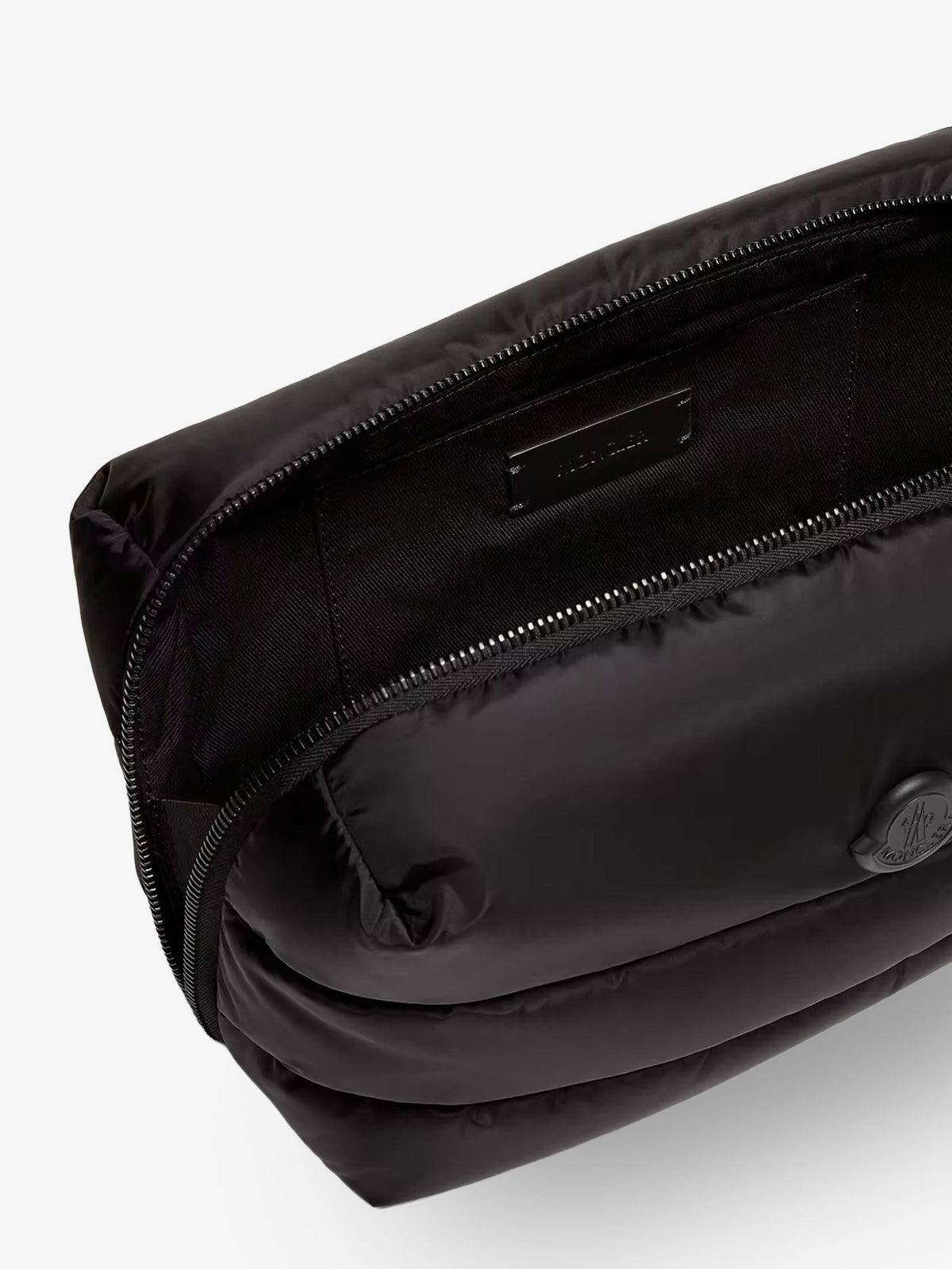 Nylon Caradoc beauty case with metal logo 4