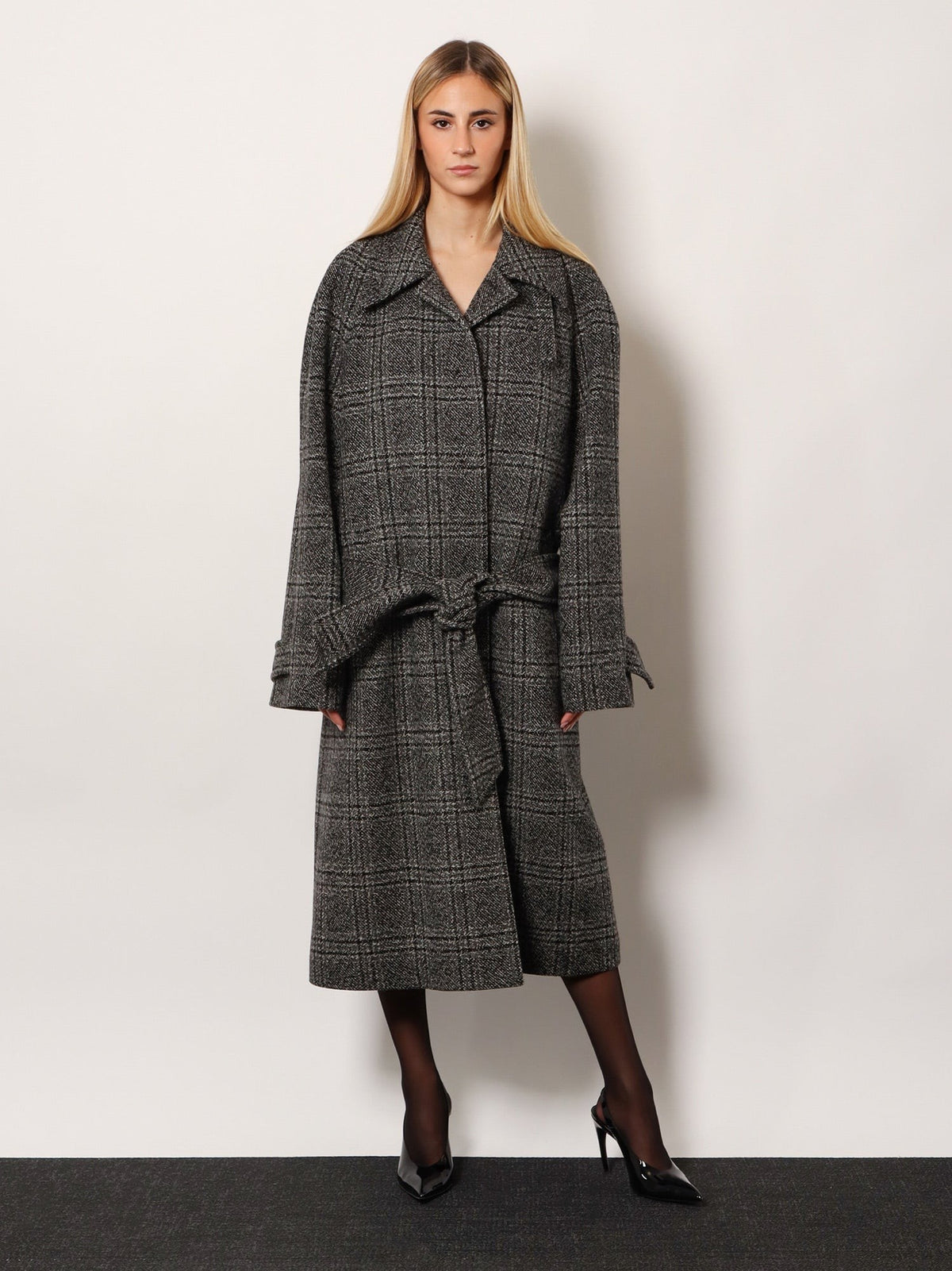 One Layer raglan wool coat 2