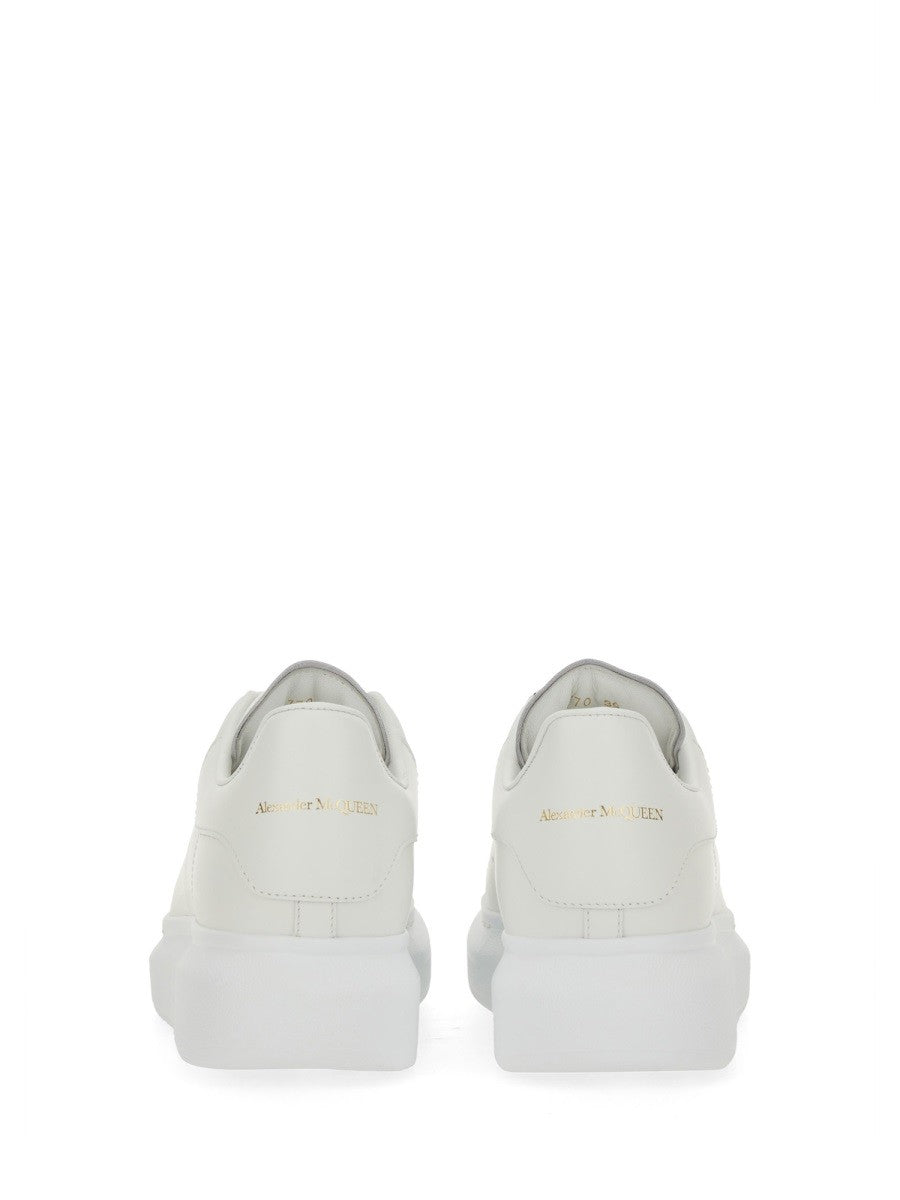 OVERSIZED SNEAKER 4