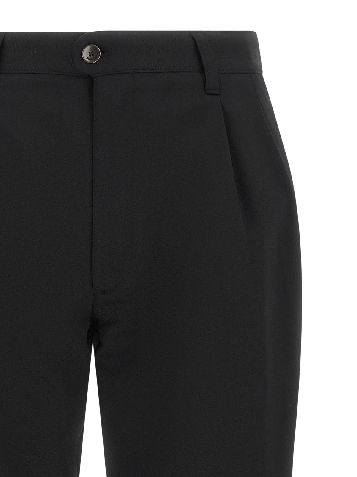 Pants with pleats 3