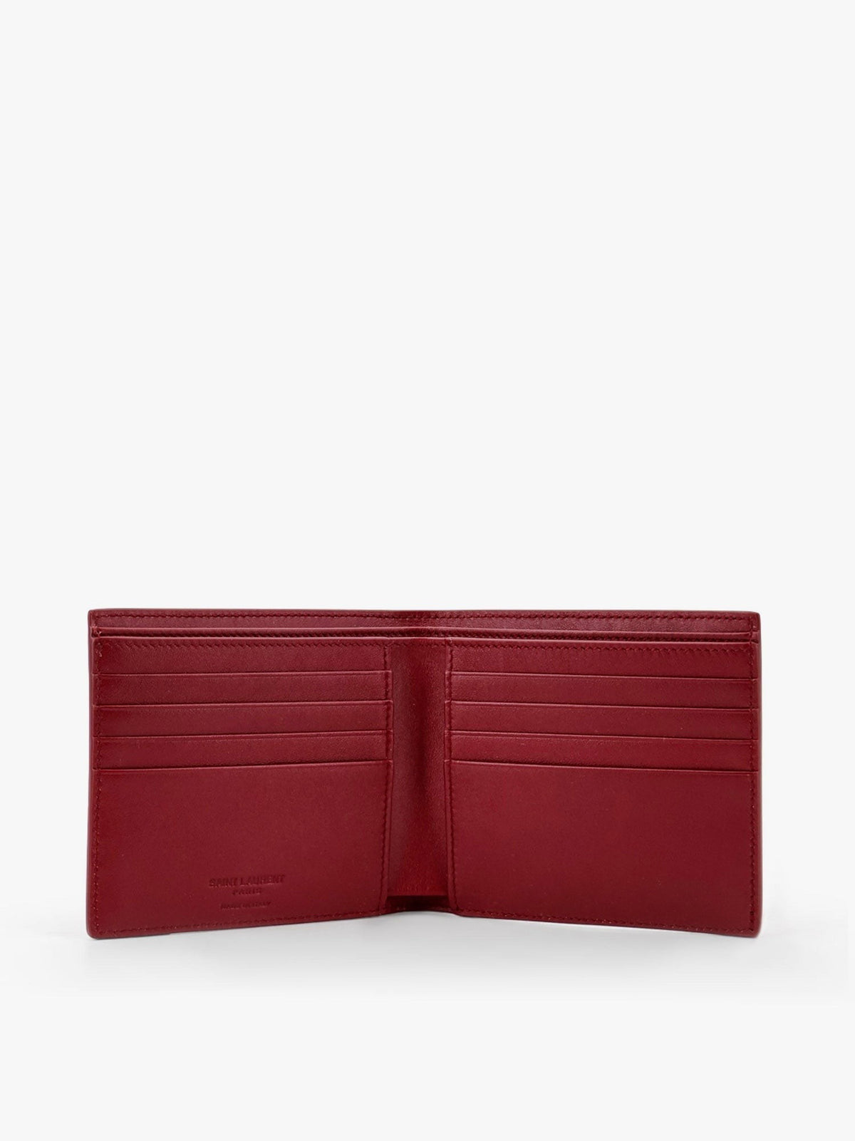 Patent leather wallet with engraved logo on the front 3