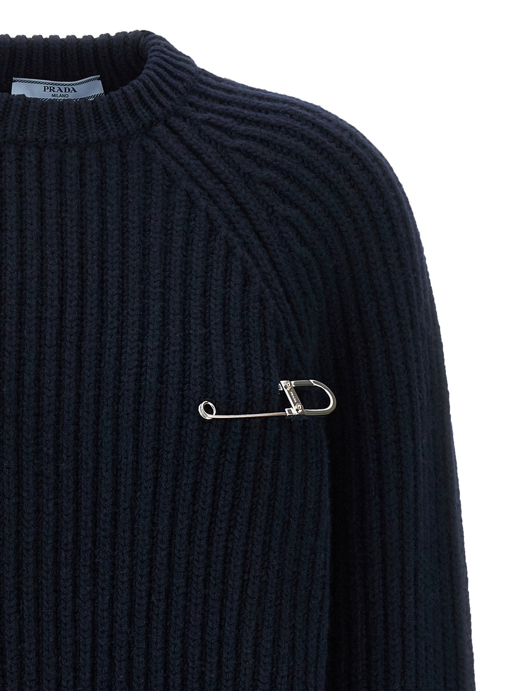 Pin sweater 3