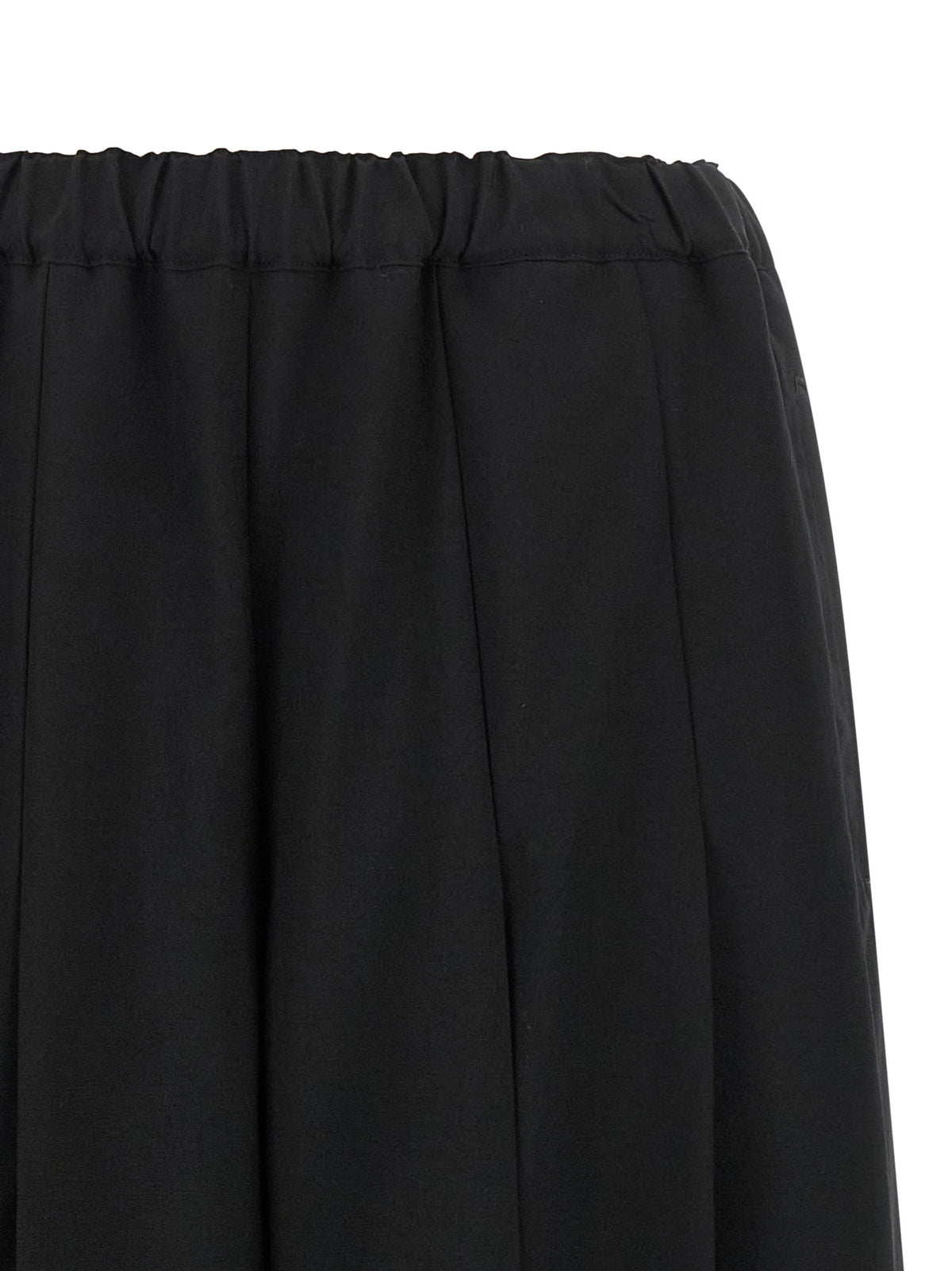 Pleated trousers 3