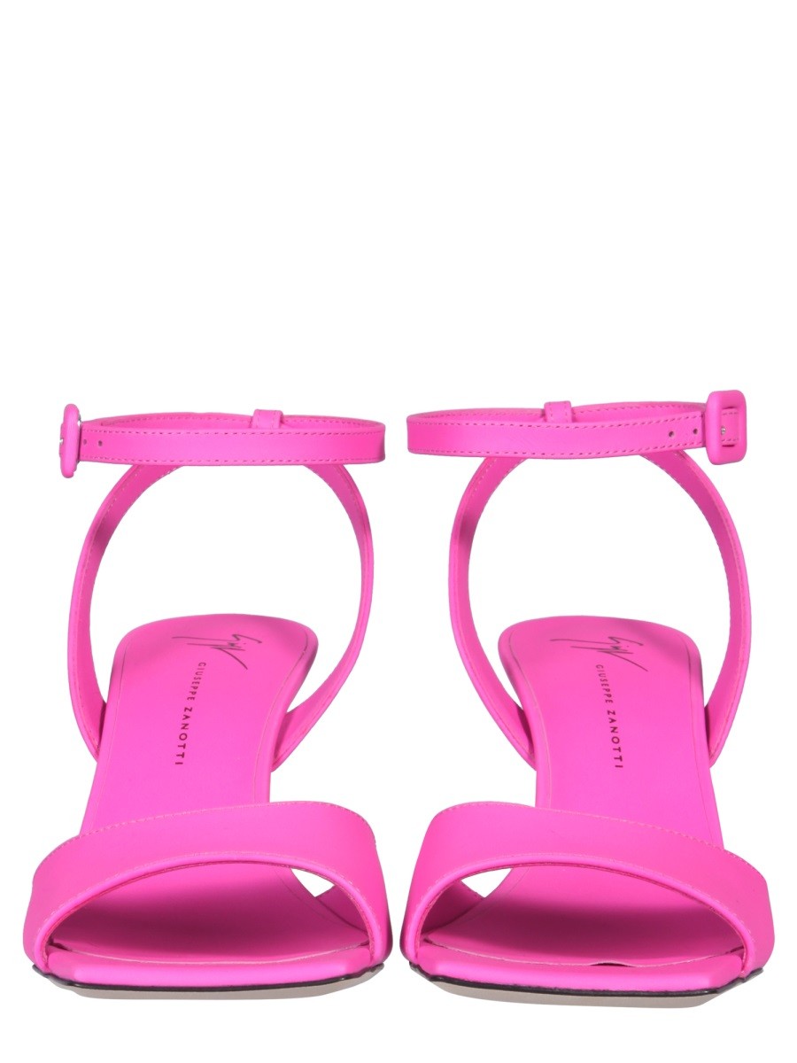 PLEXI HEEL SANDALS 2
