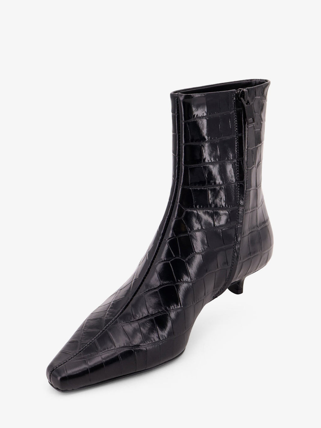 Pointed-toe ankle boots with crocodile effect 4