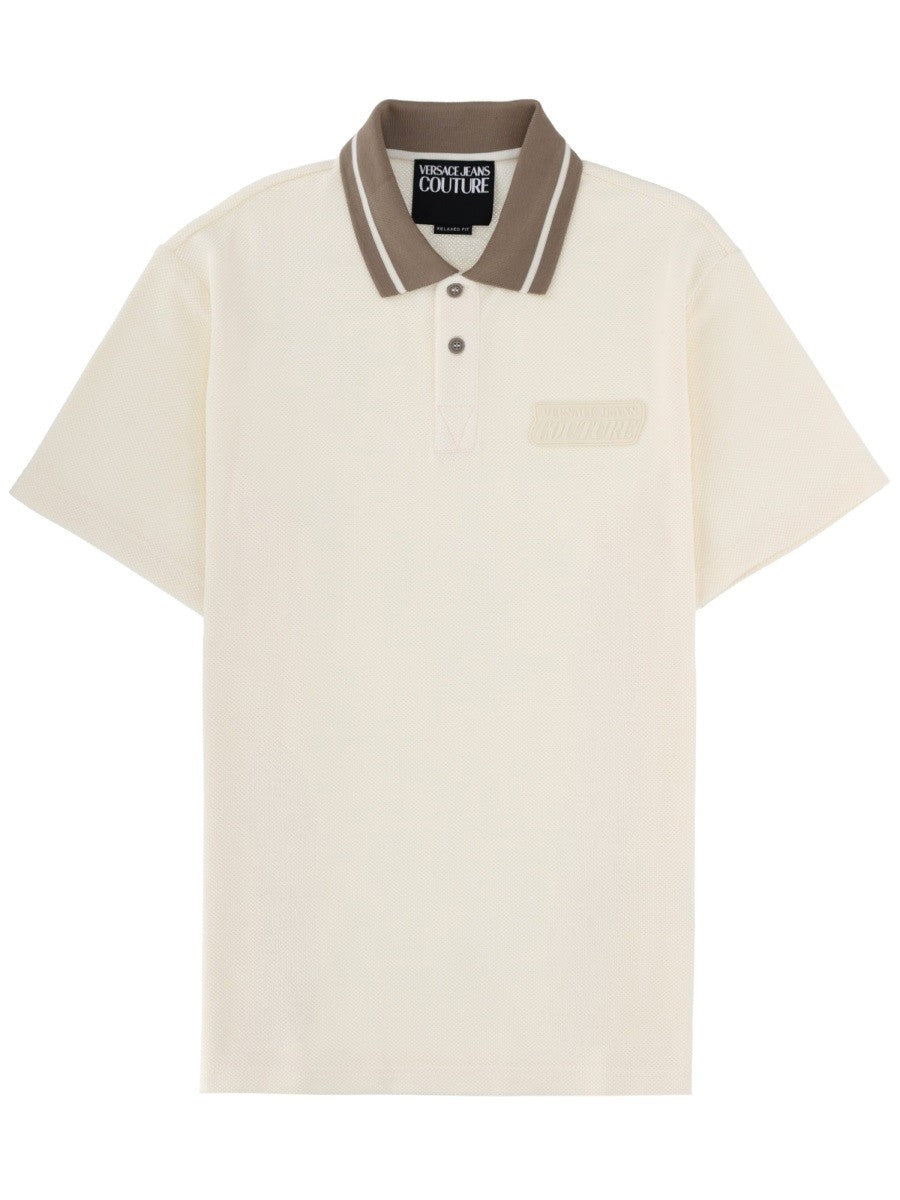 POLO CON PATCH LOGO