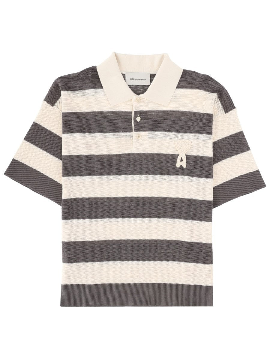 POLO CON PATCH LOGO