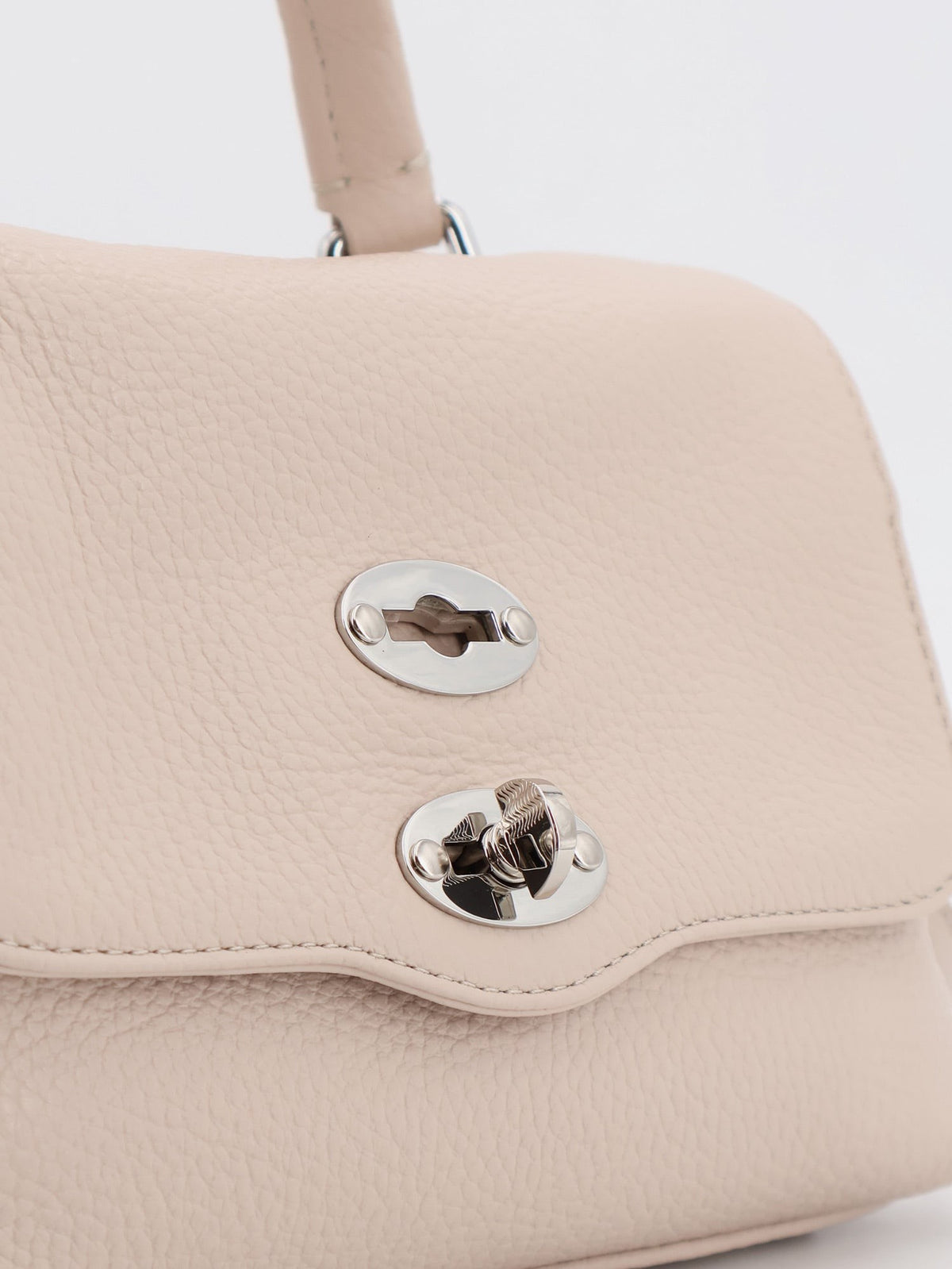 Postina® Baby hammered leather crossbody bag 5