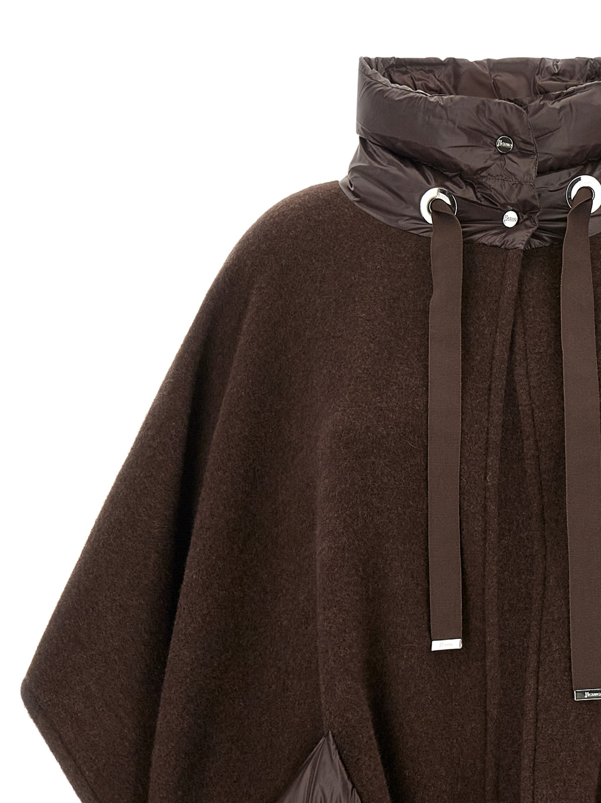 'Resort' poncho 3