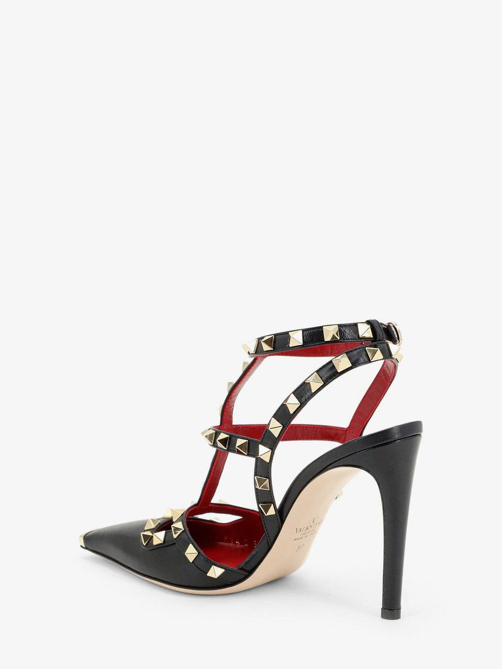 Rockstud leather pumps with iconic studs 3
