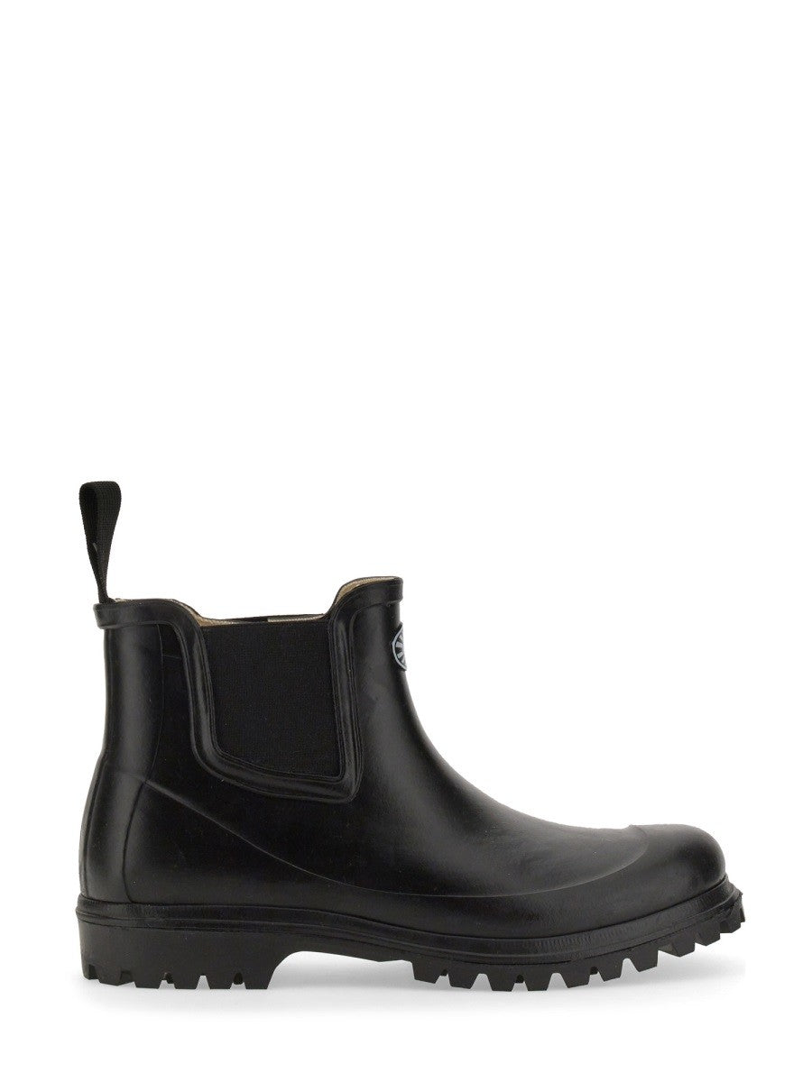RUBBER BOOT