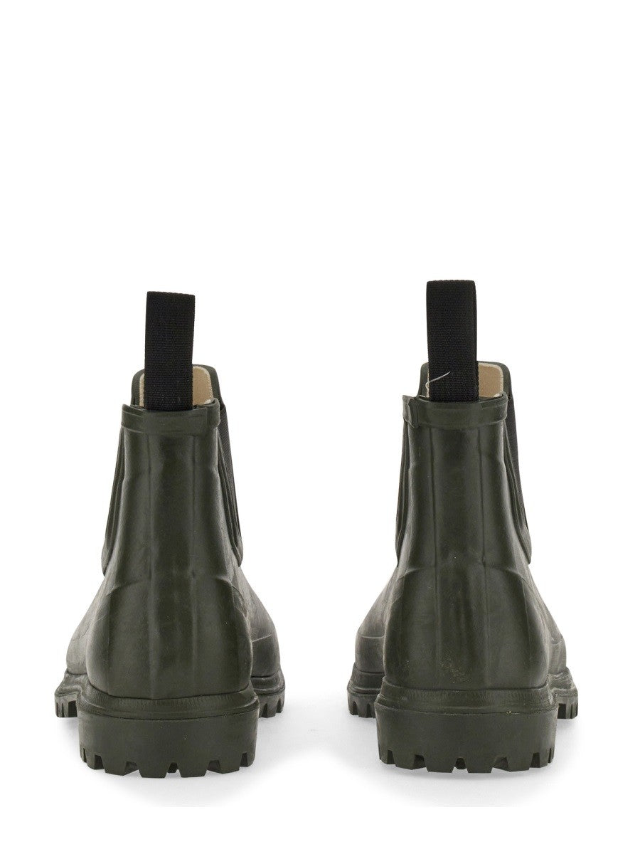 RUBBER BOOT 2