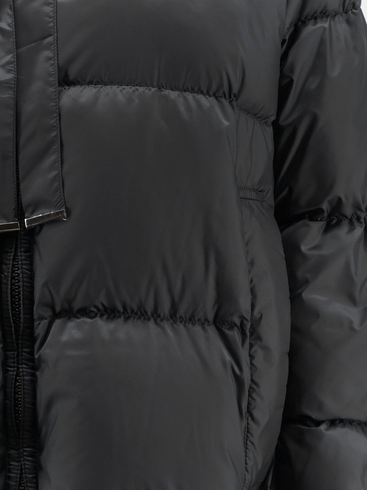 Seia The Cube hooded down jacket 3