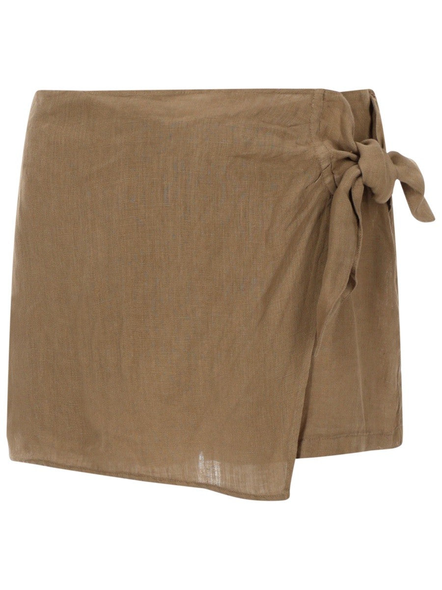 SHORTS CON FIOCCO