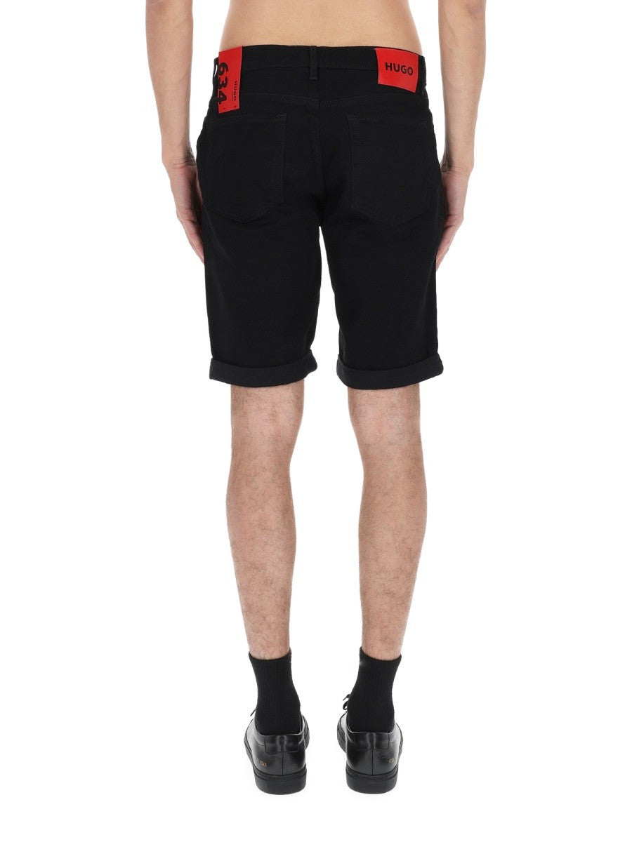 SHORTS CON PATCH LOGO 3