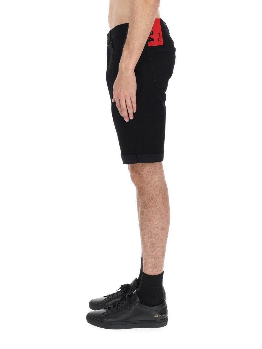 SHORTS CON PATCH LOGO 2