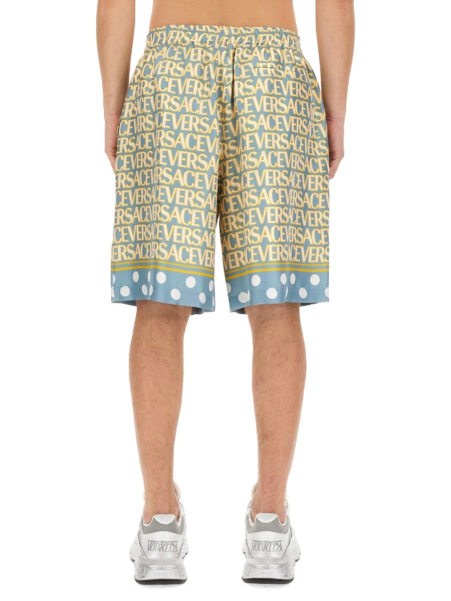 SHORTS WITH LOGO 3