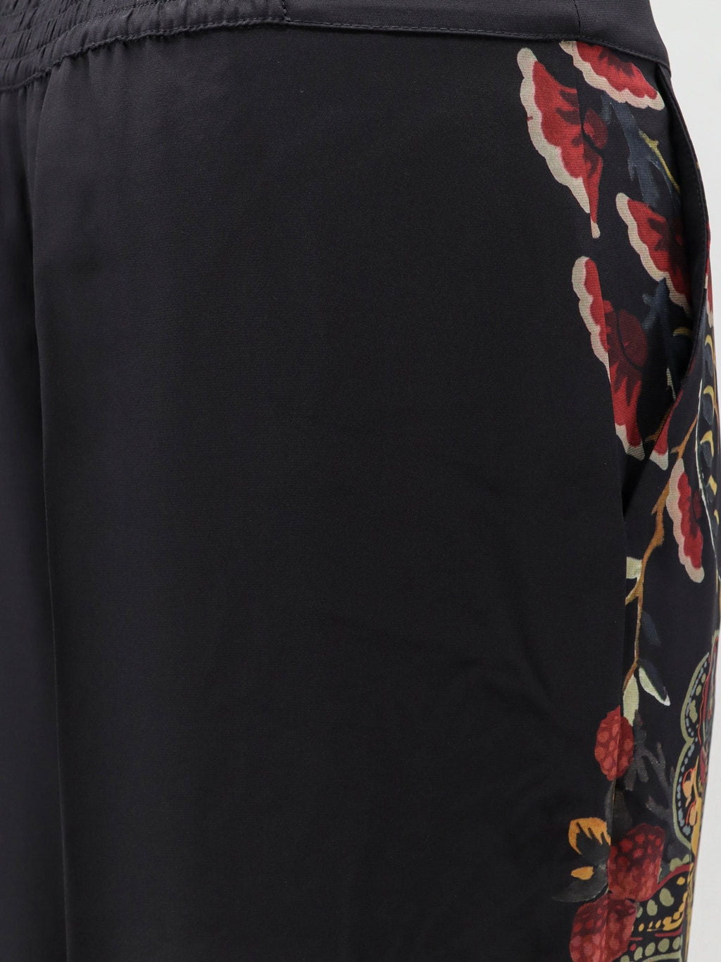 Silk trousers with paisley pattern 3