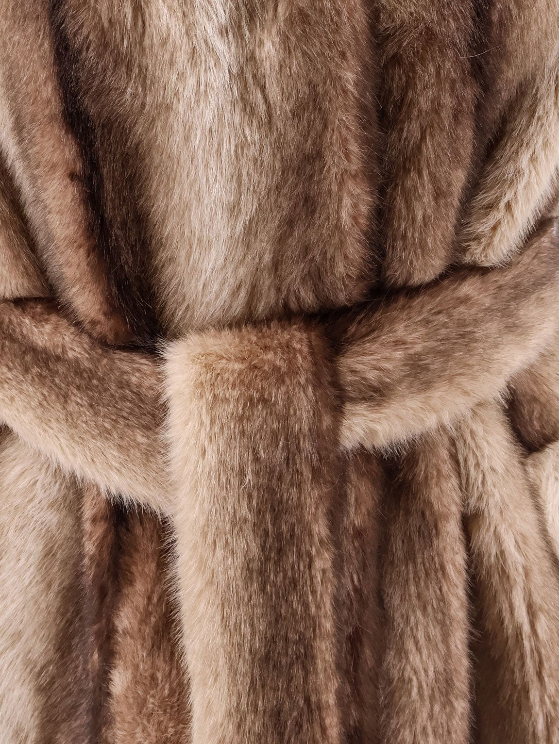 Sleeveless faux fur coat 3