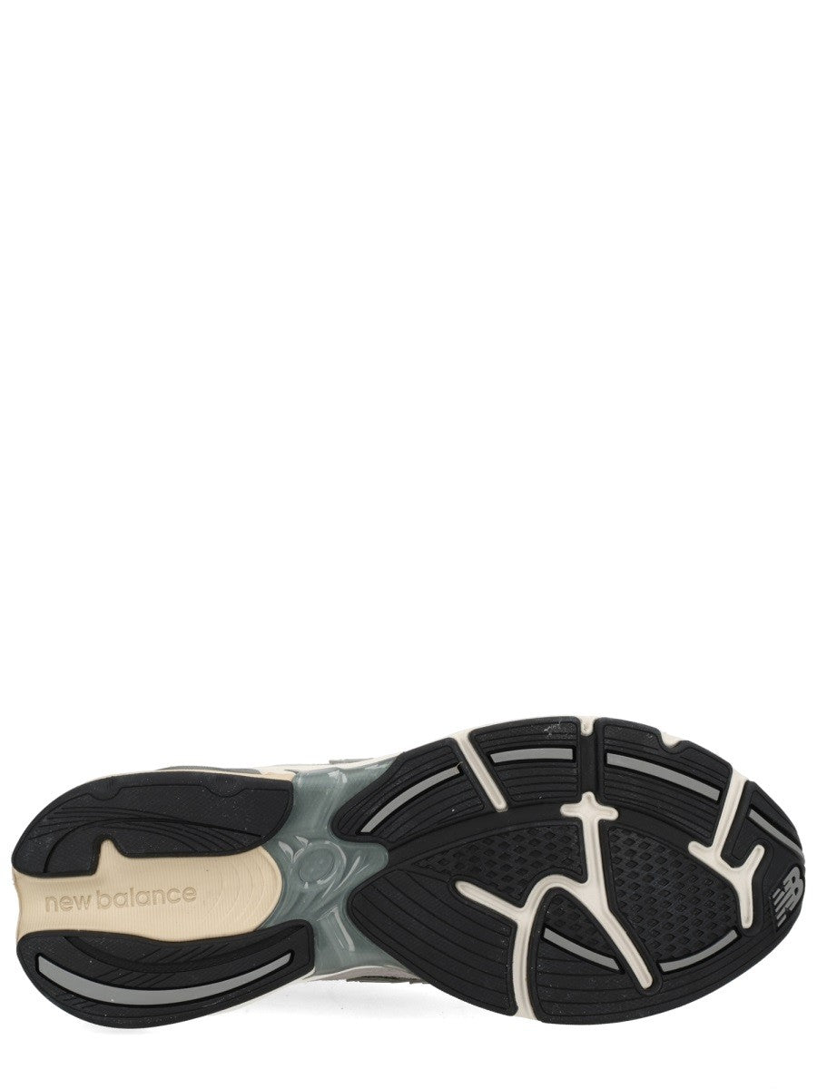 SNEAKER "2010" 6