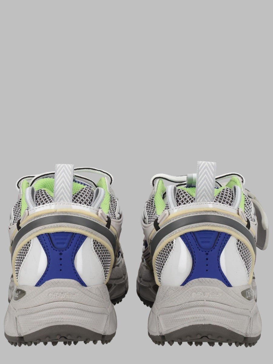 Sneaker "Be Right Back Worn Out" 2