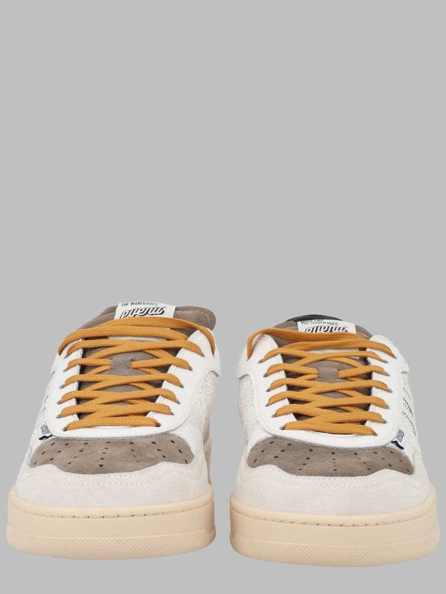 Sneaker "Equal Rayito"