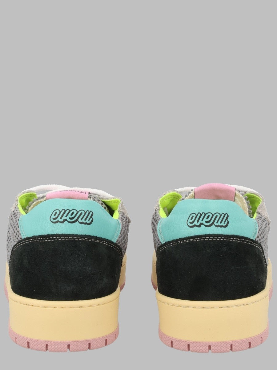 Sneaker "Equal Special" 2
