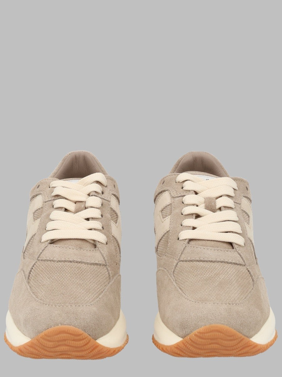 Sneaker "Interactive"