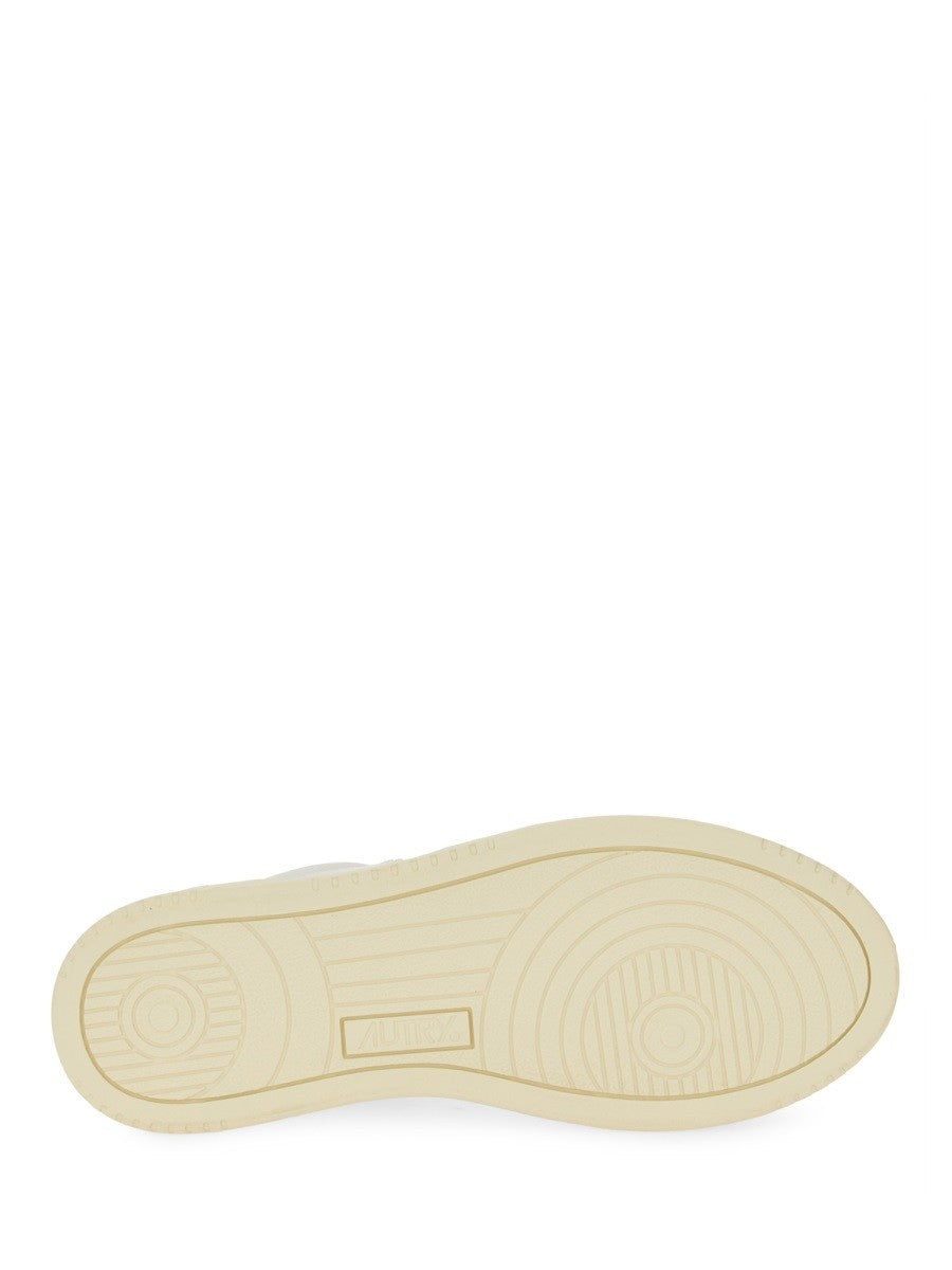 SNEAKER "MEDALIST LOW" 6