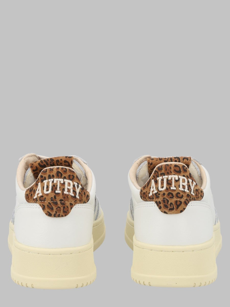 SNEAKER "MEDALIST LOW" 2