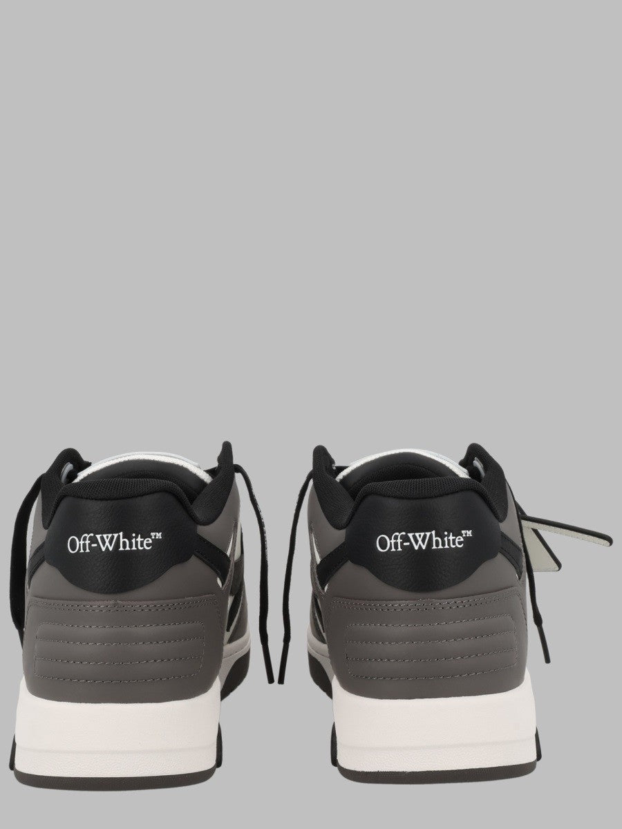 SNEAKER "OUT OF OFFICE" 2