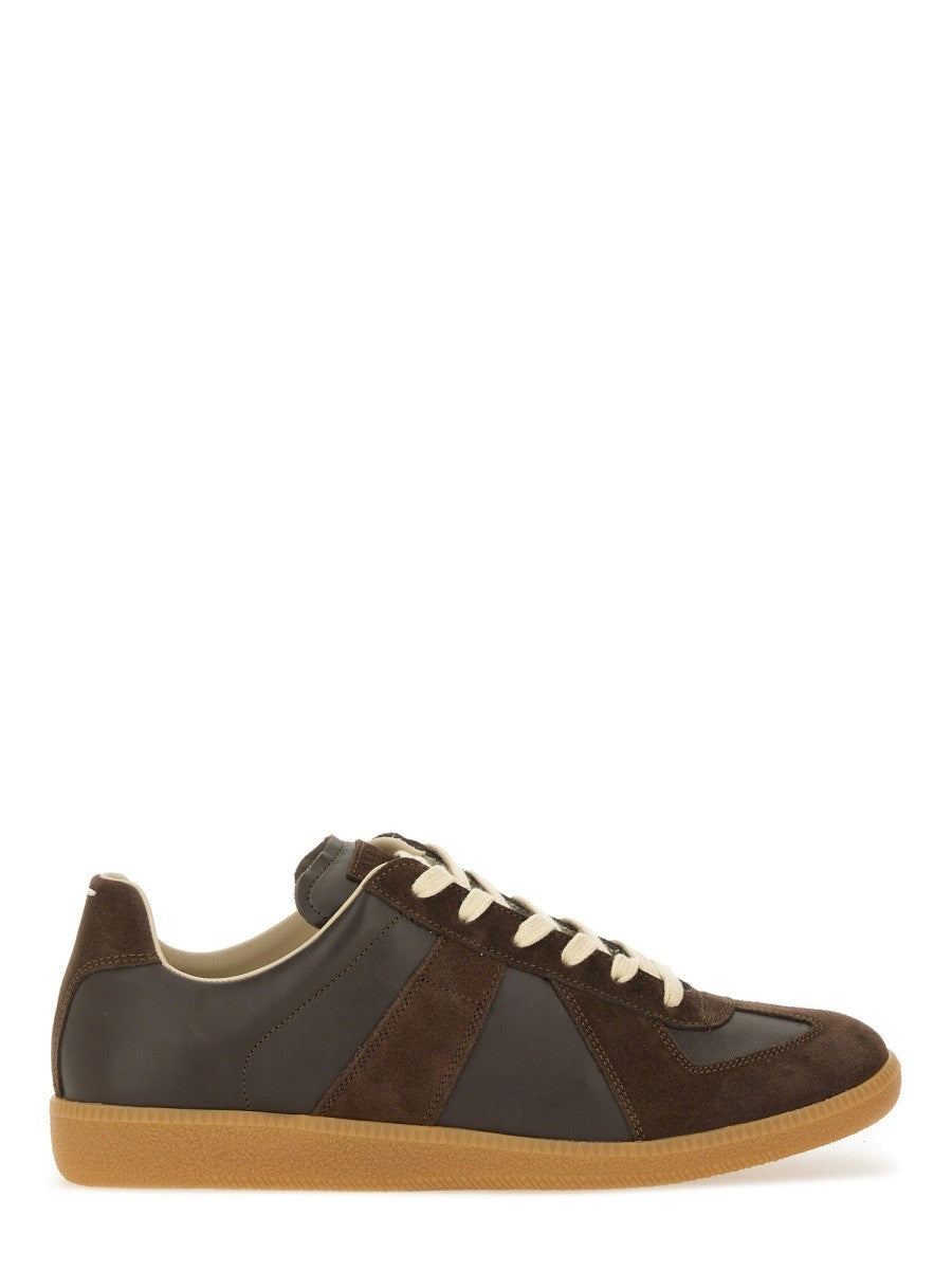 Sneaker "Replica"