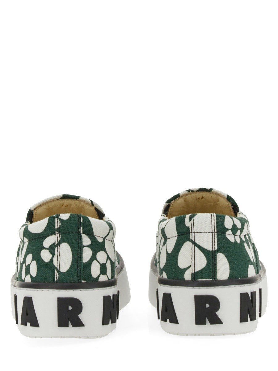 sneaker slip on 3
