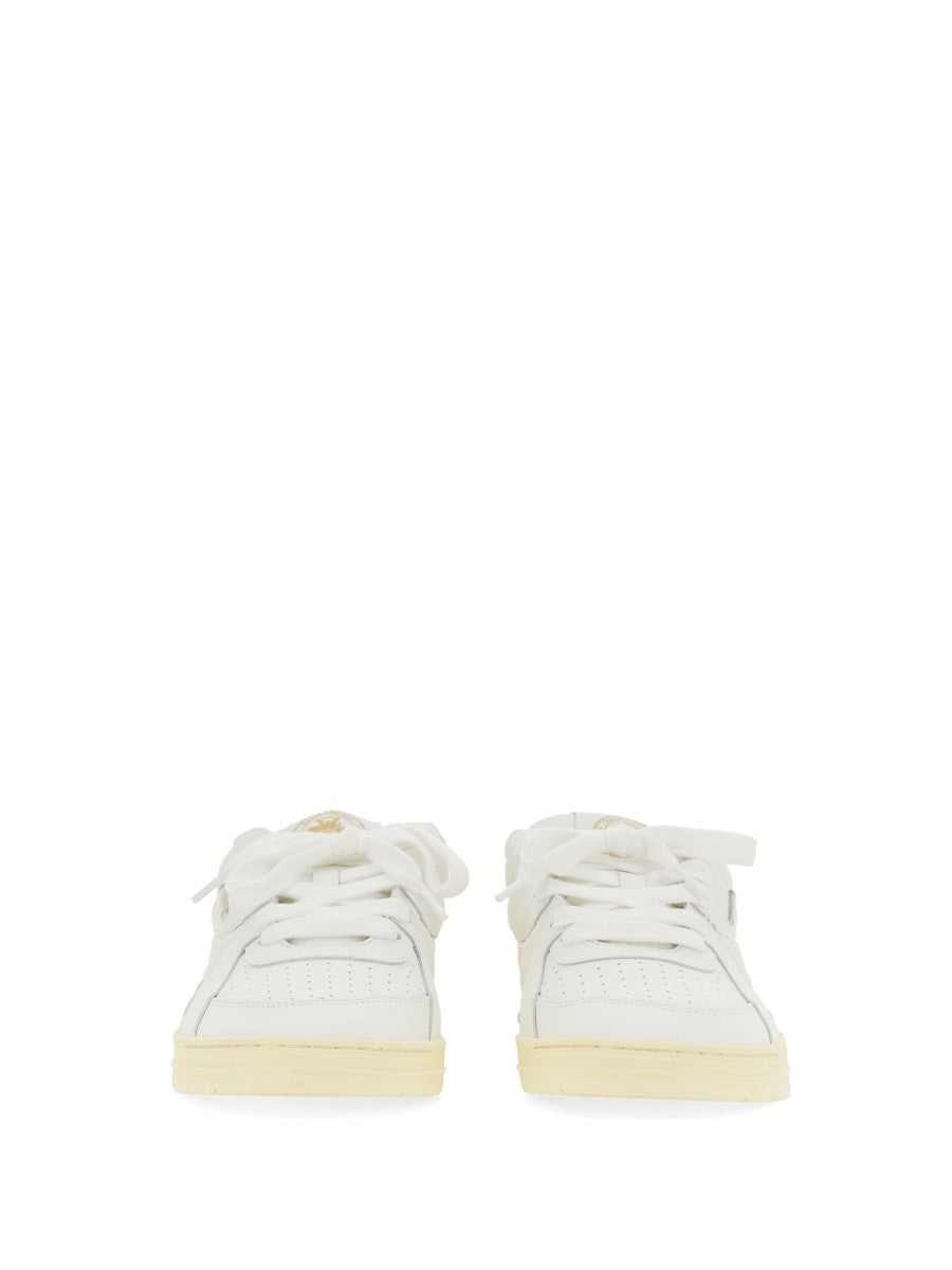 SNEAKER UNIVERSITY 4