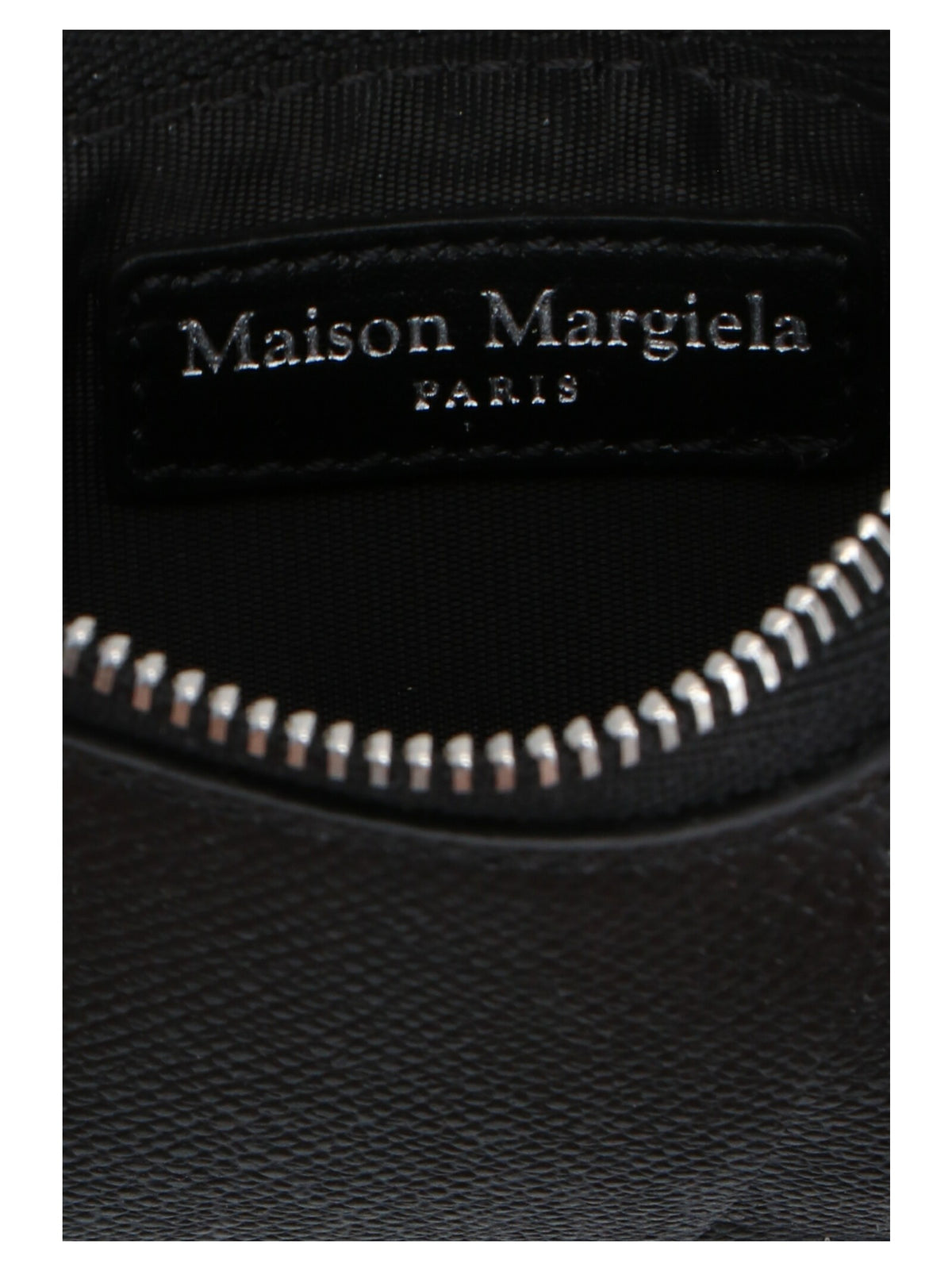 ‘Stitching’ card holder 3
