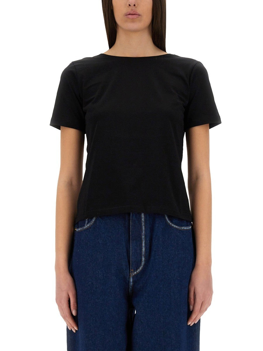 T-SHIRT WITH BACK NECKLINE