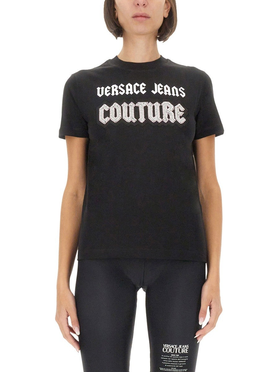 T-SHIRT WITH LOGO