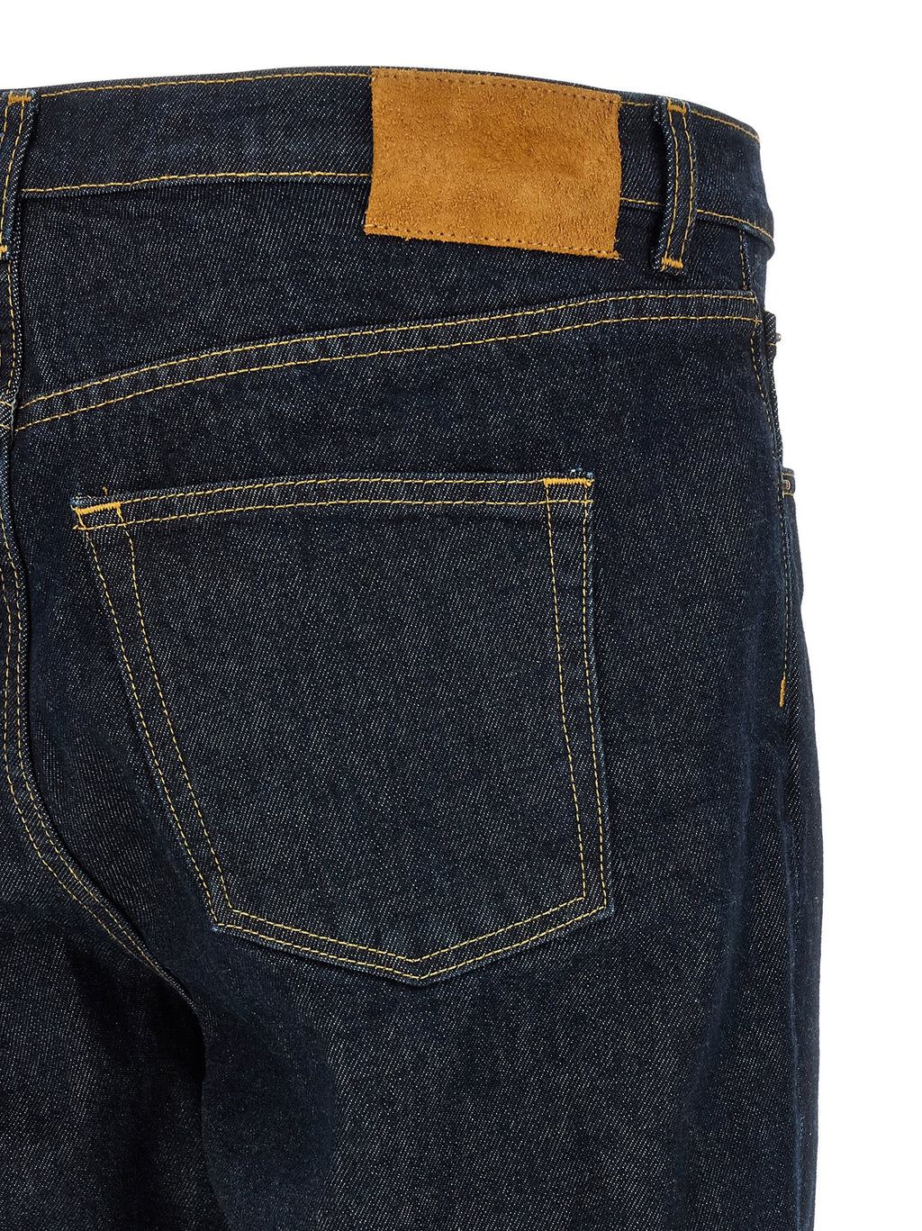 Tapered leg jeans 4