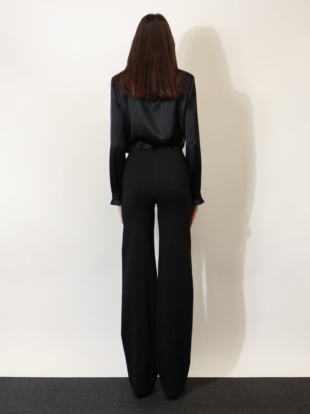 Technical stretch wool trousers 3