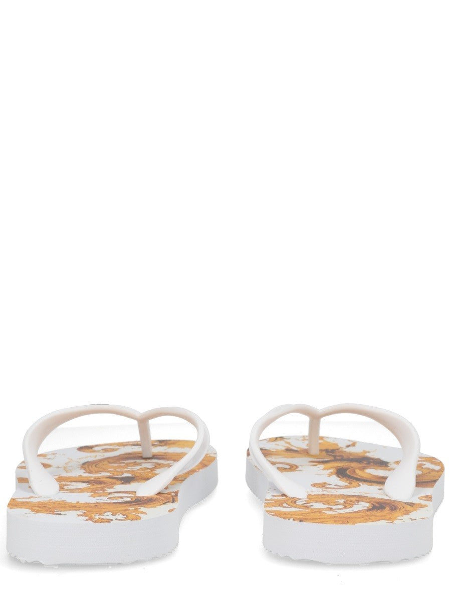 THONG SANDAL WITH LOGO 4