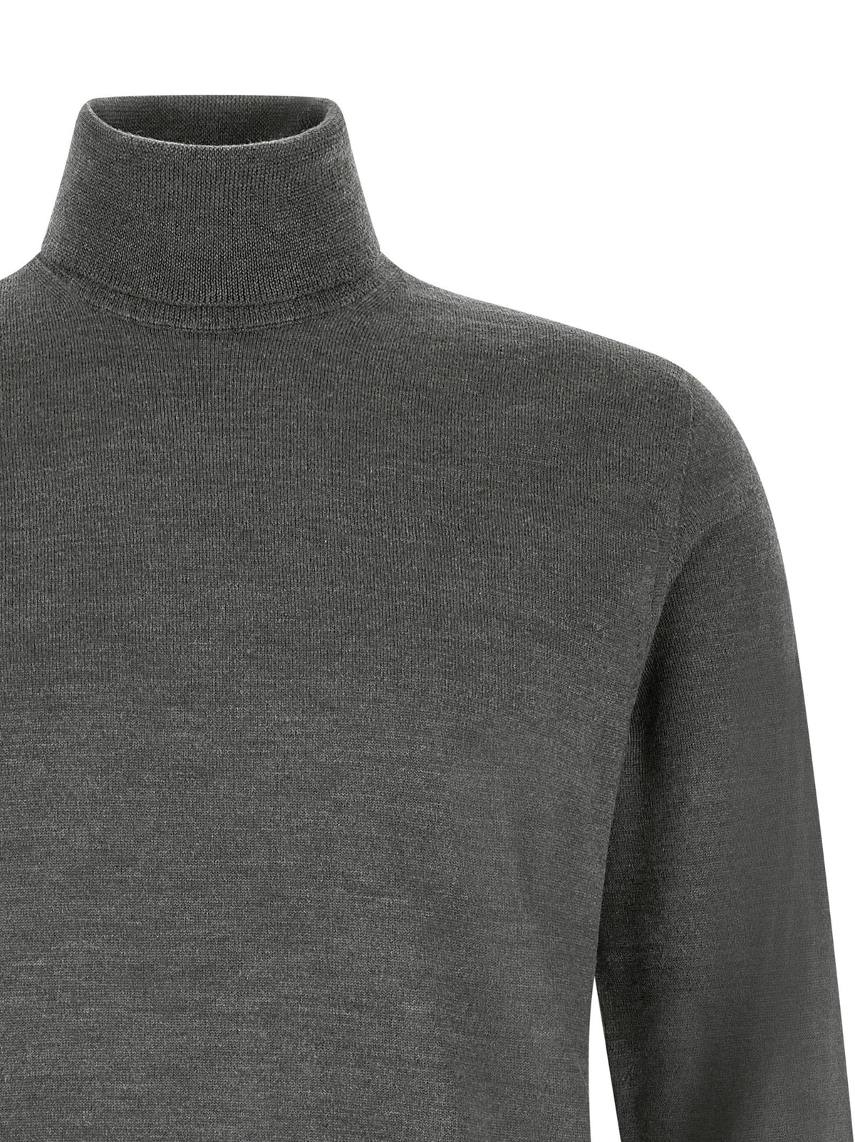 Turtle-Neck Sweater 3