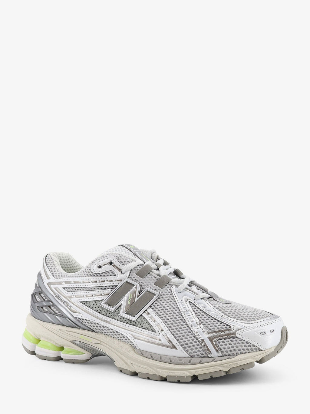U19063 mesh sneakers with logo on the side 2