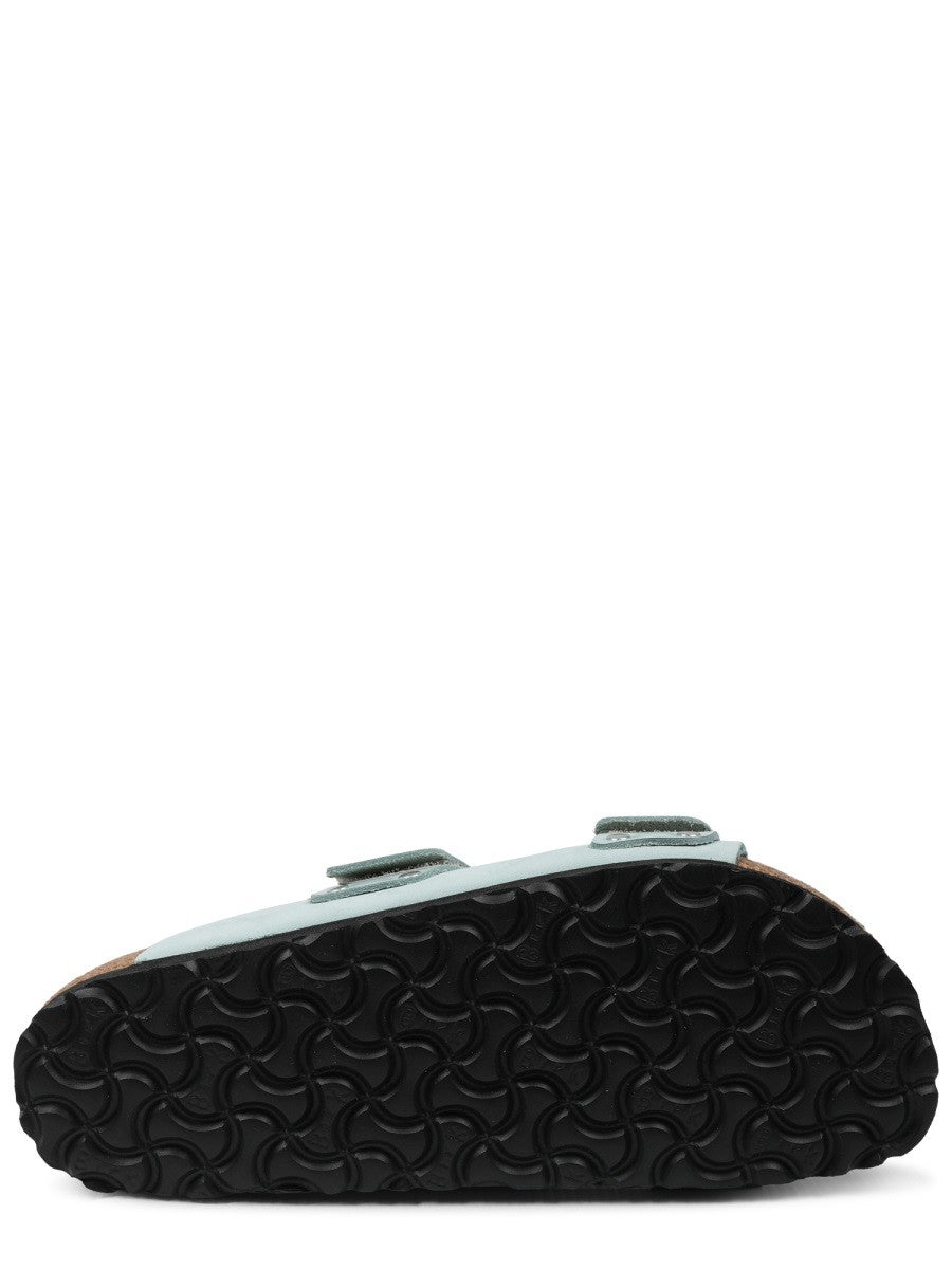 uji sandal 6