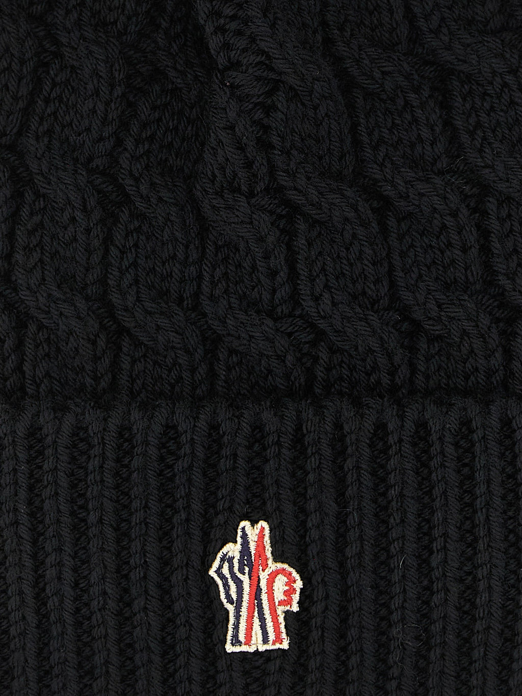 Wool beanie with pon-pon 3